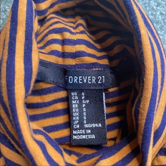 Forever 21 | Striped Turtleneck Long Sleeve - Picture 3 of 3
